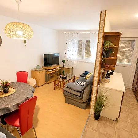 Apartman Luna Center - 2 Balconies & 3 Ac